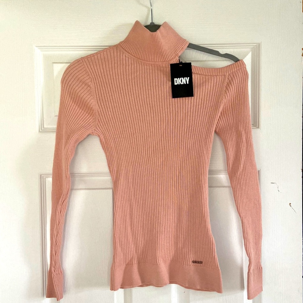 Never worn DKNY XS sweater